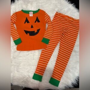 Orange and Green Pumpkin Pijama Set Sise 4